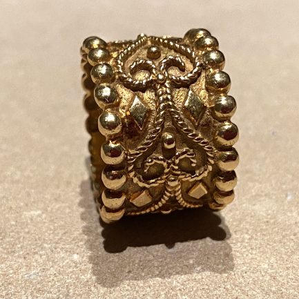 Zolotas Ring