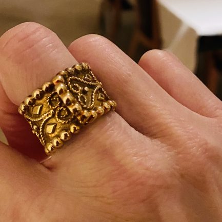 Zolotas Ring